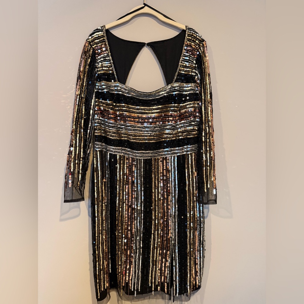 Adrianna Papell beaded sequin sheath cutout back dress size 14W
